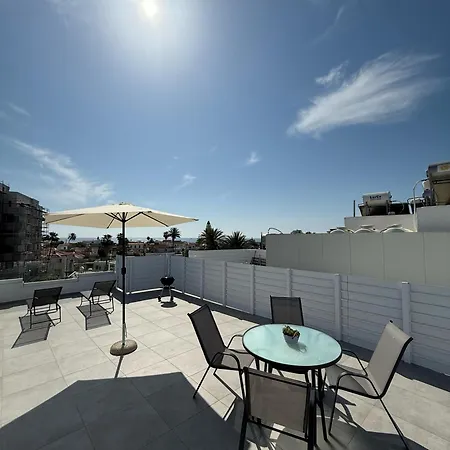 דירה Luxurious Penthouse In Center 300m From The *