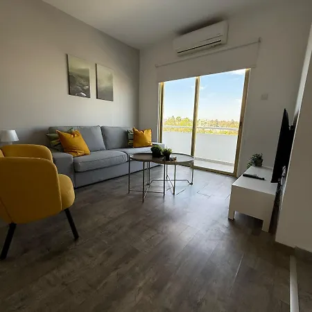 Lejlighed Luxurious Penthouse In Center 300m From The Larnaca