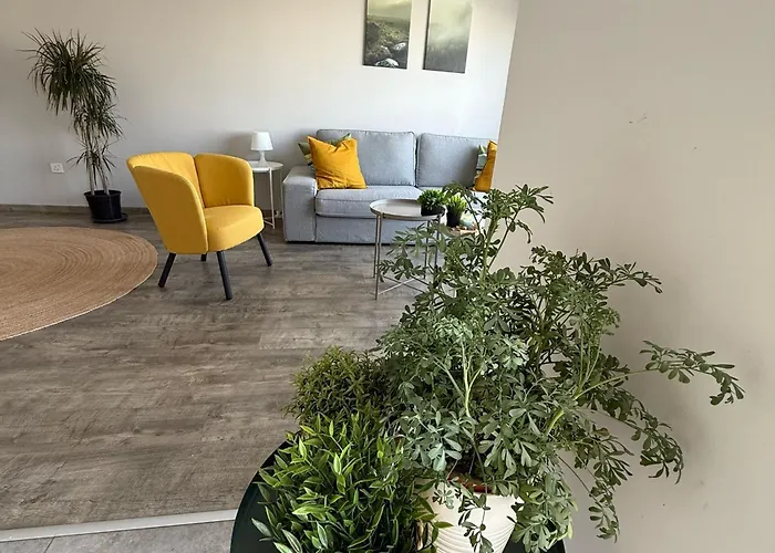 Luxurious Penthouse In Center 300m From The * ラルナカ